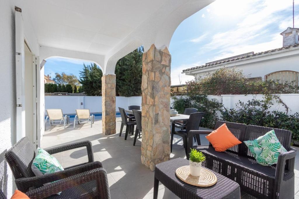 Empurialola - Casa Todo Confort, Con Piscina, Cerca De La Playa Y Centro - 131 Empuriabrava Εξωτερικό φωτογραφία
